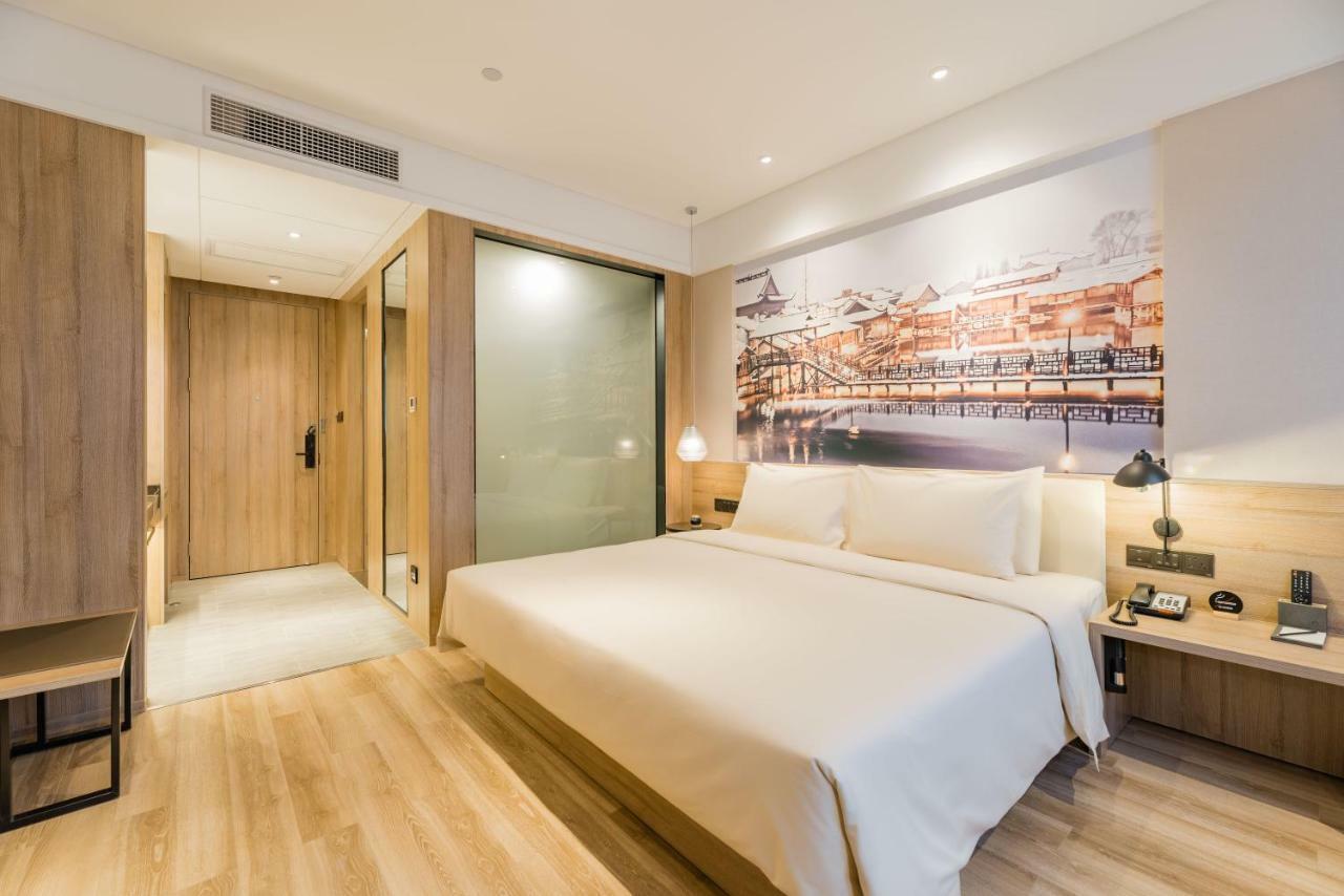 Atour Hotel Тунсян Экстерьер фото