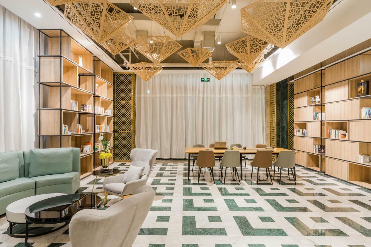 Atour Hotel Тунсян Экстерьер фото