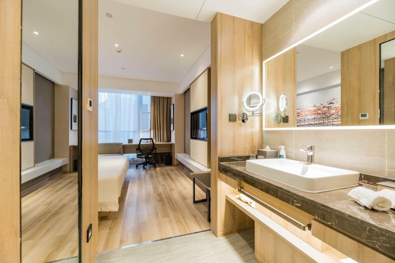 Atour Hotel Тунсян Экстерьер фото
