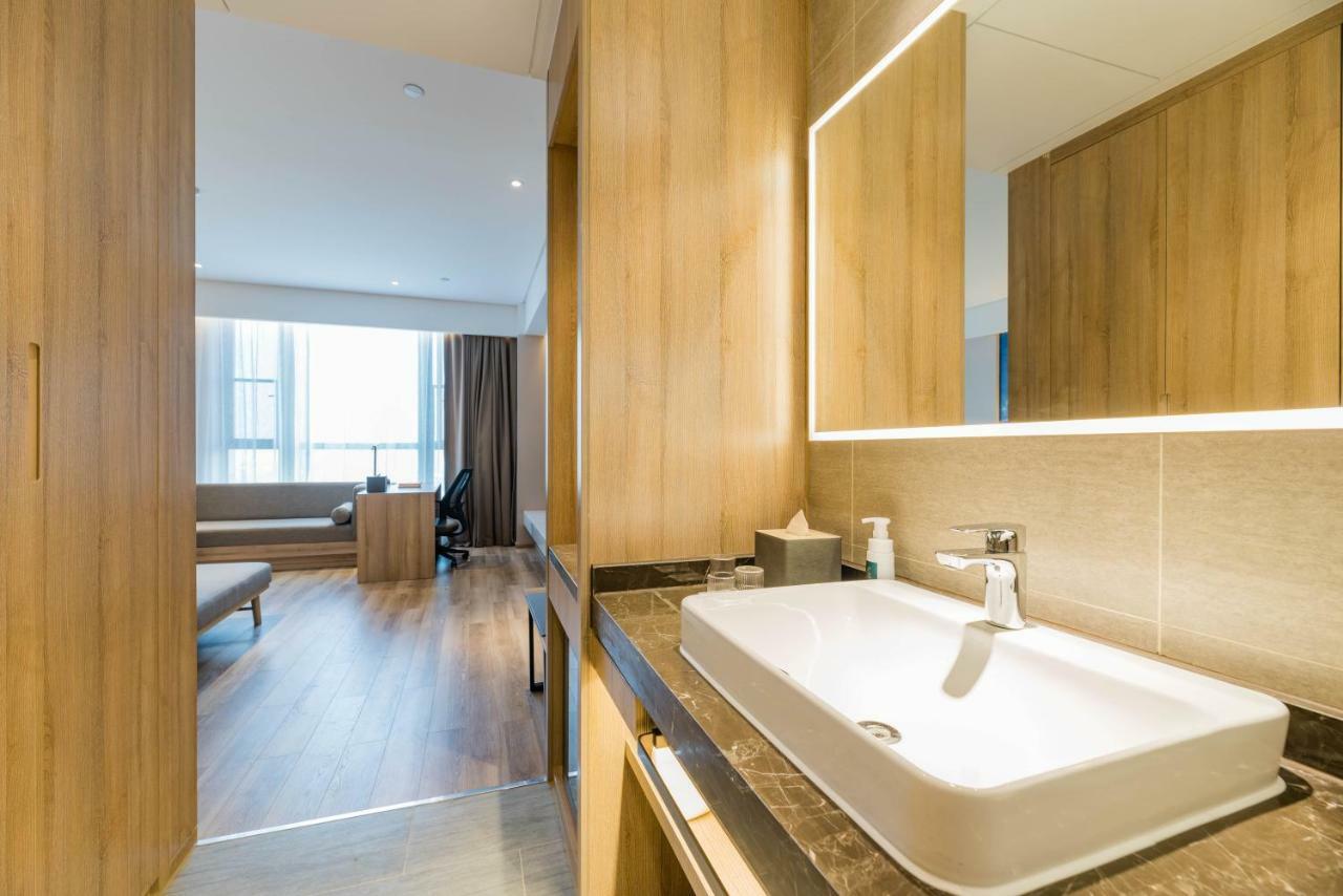 Atour Hotel Тунсян Экстерьер фото