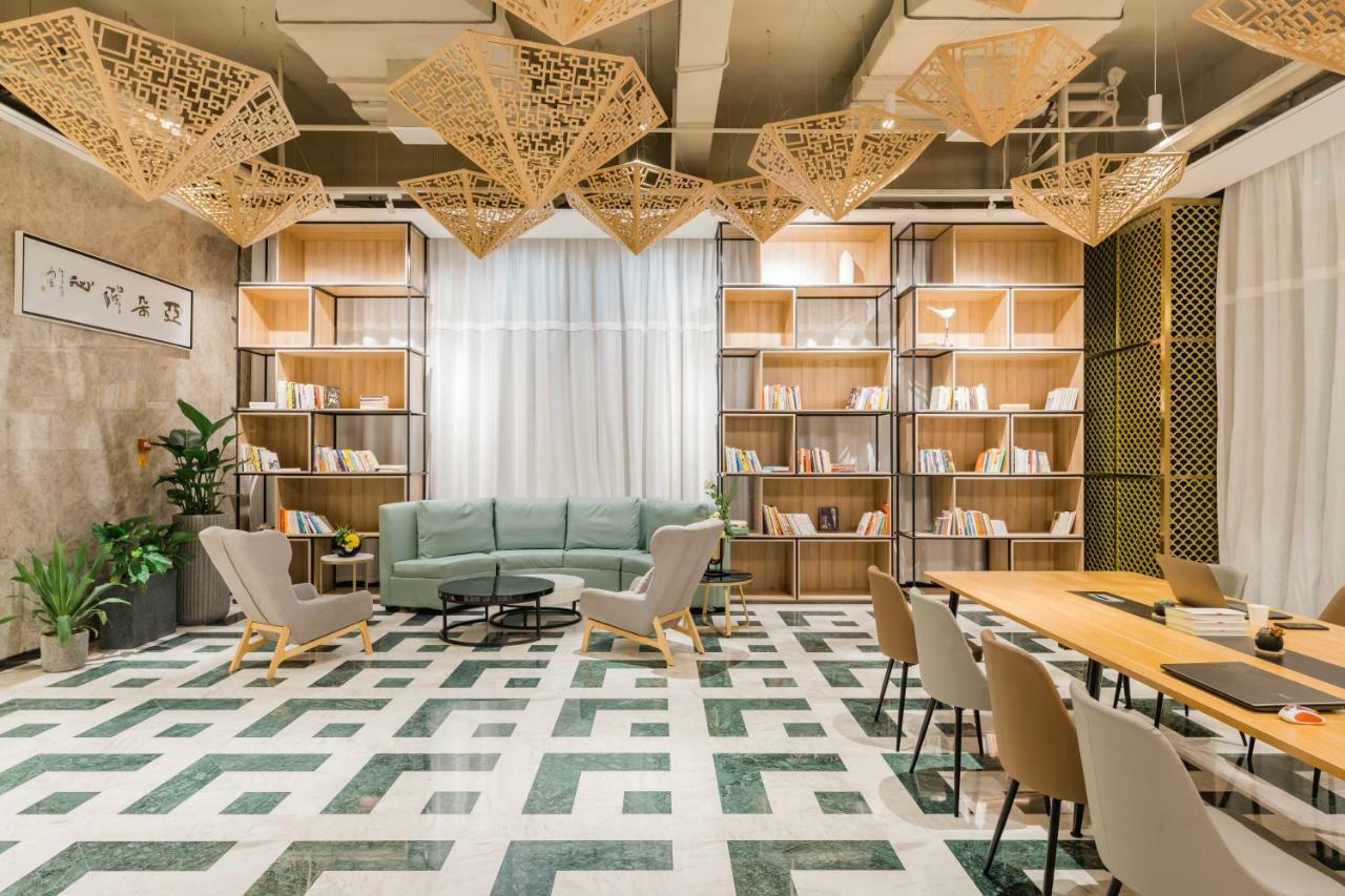 Atour Hotel Тунсян Экстерьер фото